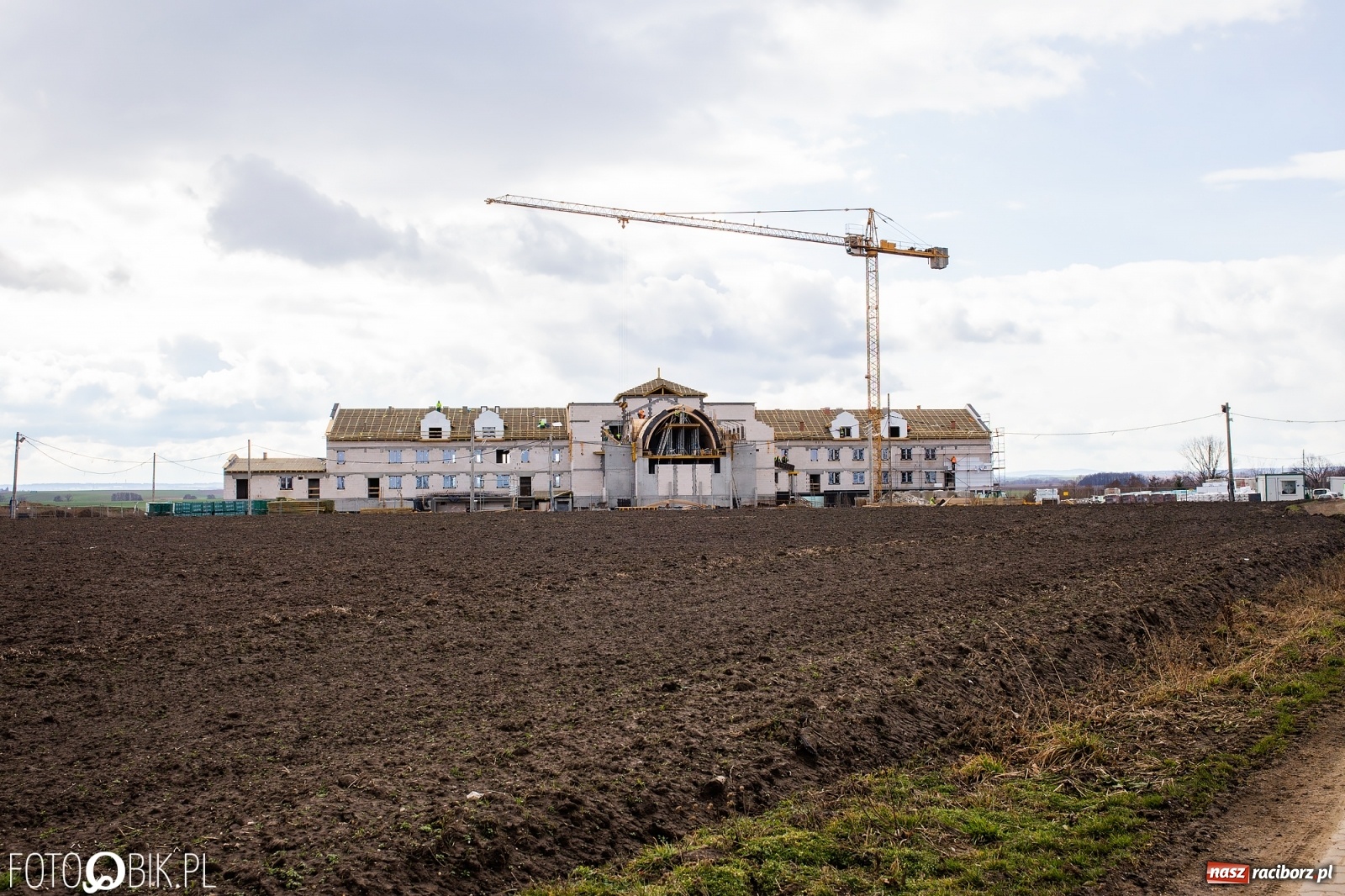 Zdjęcie w galerii na portalu naszraciborz.pl: Raport z placów budów. Klasztor w Pietrowicach oraz wschodnia obwodnica  wiadomości z regionu