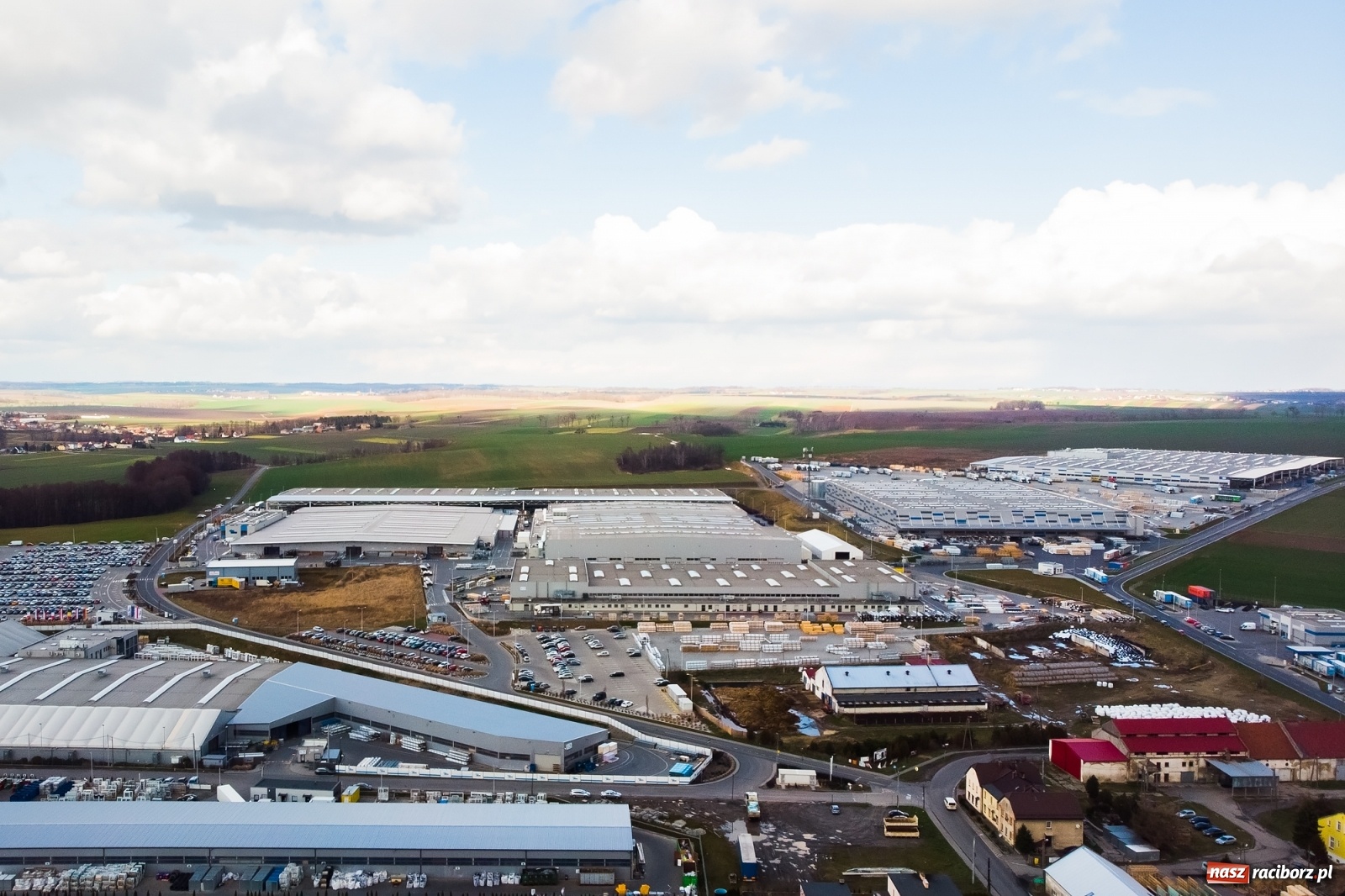 Zdjęcie w galerii na portalu naszraciborz.pl: Eko-Okna to największy inwestor w KSSE  wiadomości z regionu