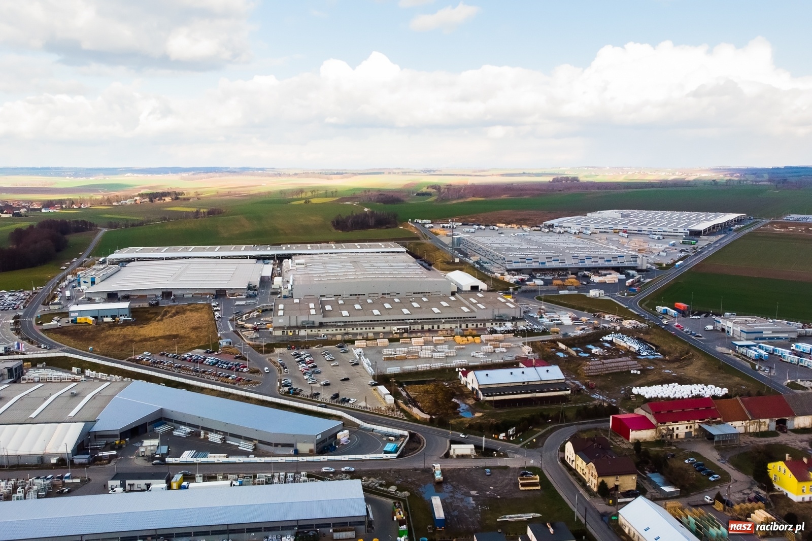 Zdjęcie w galerii na portalu naszraciborz.pl: Eko-Okna to największy inwestor w KSSE  wiadomości z regionu