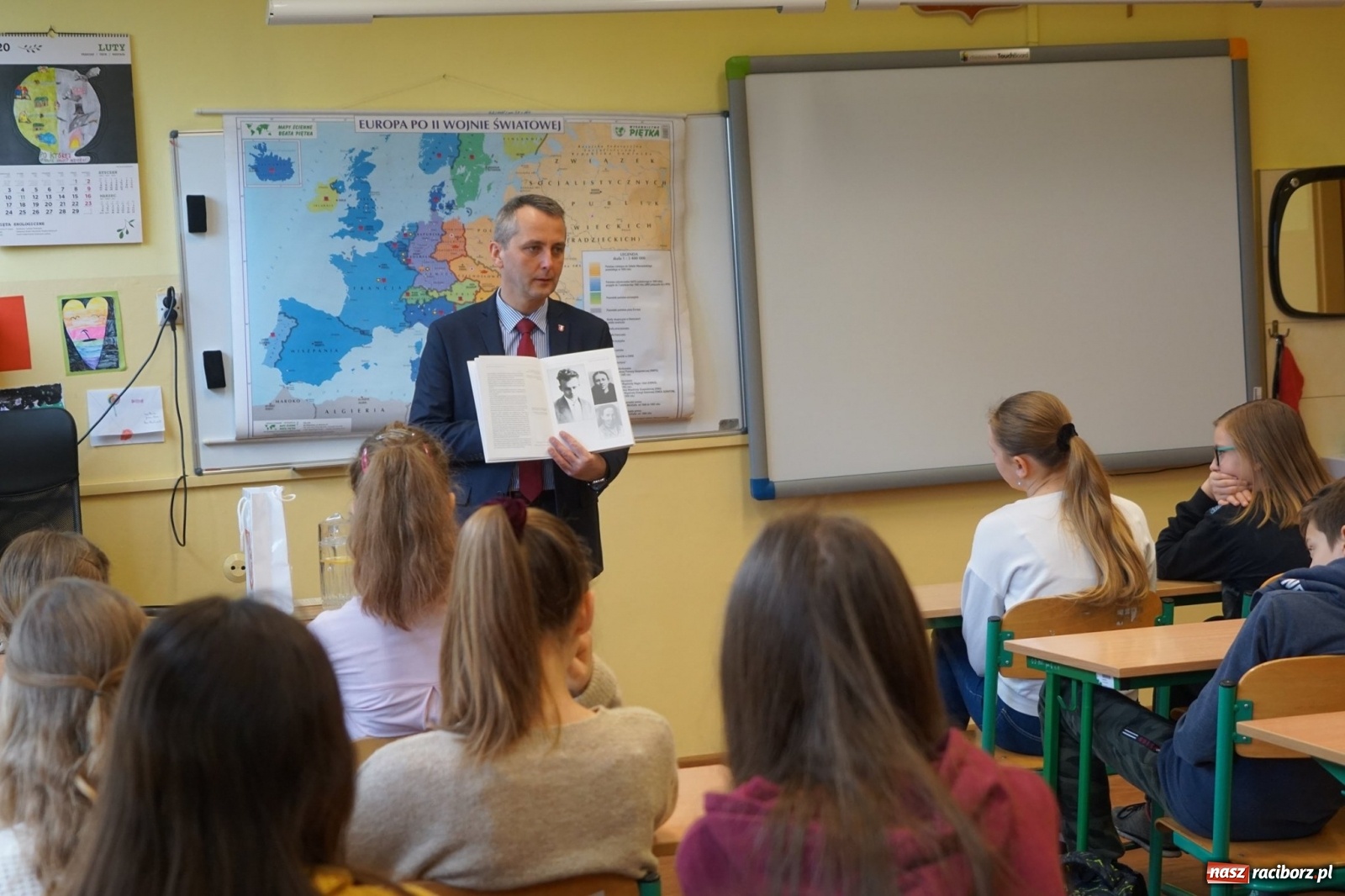 Zdjęcie w galerii na portalu naszraciborz.pl: Prezydent poprowadził dziś lekcję na Ostrogu  wiadomości z regionu