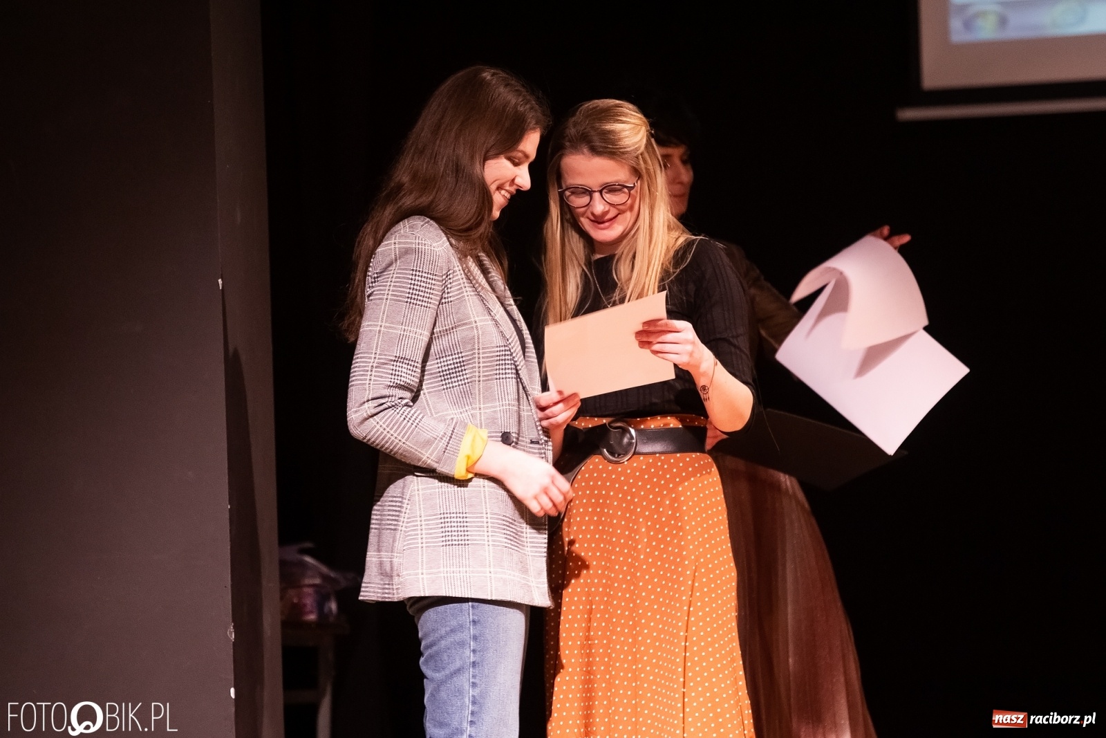 Zdjęcie w galerii na portalu naszraciborz.pl: Rozstrzygnięcie Powiatowego Konkursu Plastycznego Moja Walentynka wiadomości z regionu