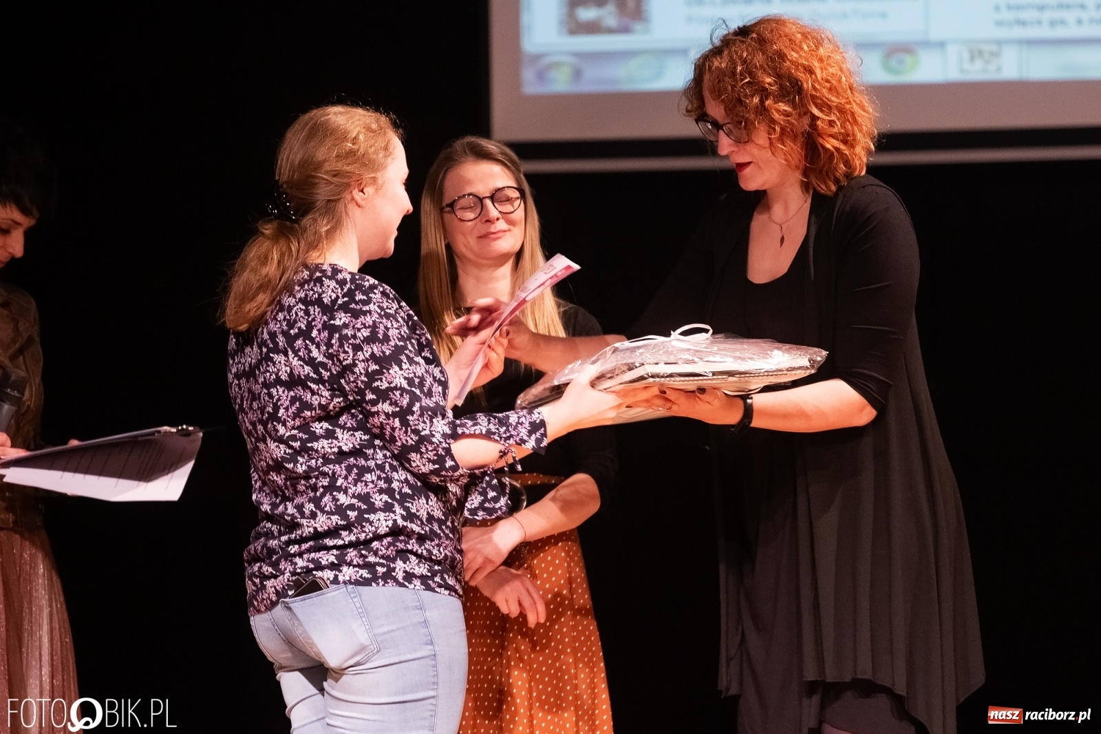 Zdjęcie w galerii na portalu naszraciborz.pl: Rozstrzygnięcie Powiatowego Konkursu Plastycznego Moja Walentynka wiadomości z regionu