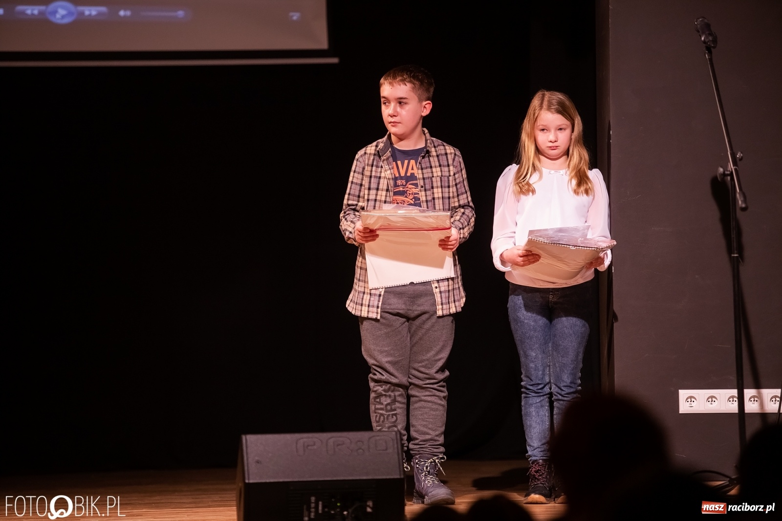 Zdjęcie w galerii na portalu naszraciborz.pl: Rozstrzygnięcie Powiatowego Konkursu Plastycznego Moja Walentynka wiadomości z regionu