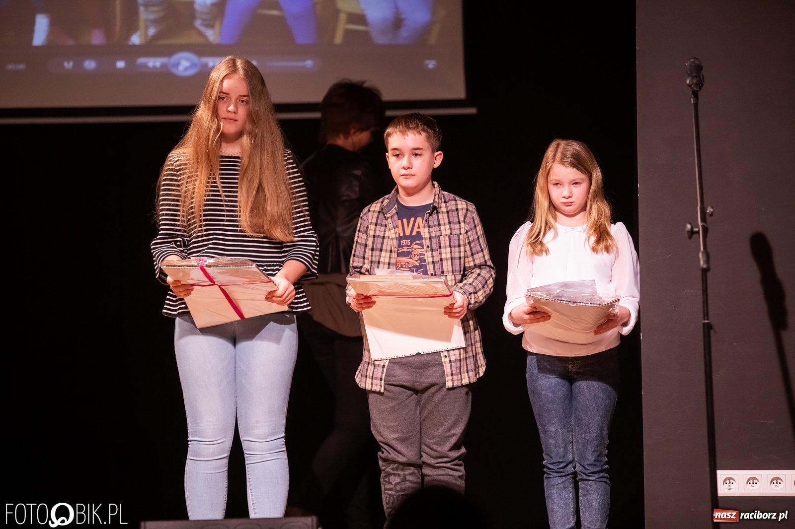 Zdjęcie w galerii na portalu naszraciborz.pl: Rozstrzygnięcie Powiatowego Konkursu Plastycznego Moja Walentynka wiadomości z regionu