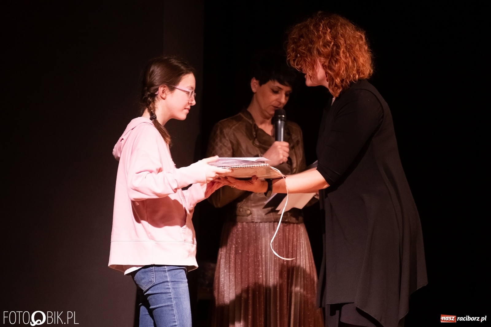 Zdjęcie w galerii na portalu naszraciborz.pl: Rozstrzygnięcie Powiatowego Konkursu Plastycznego Moja Walentynka wiadomości z regionu