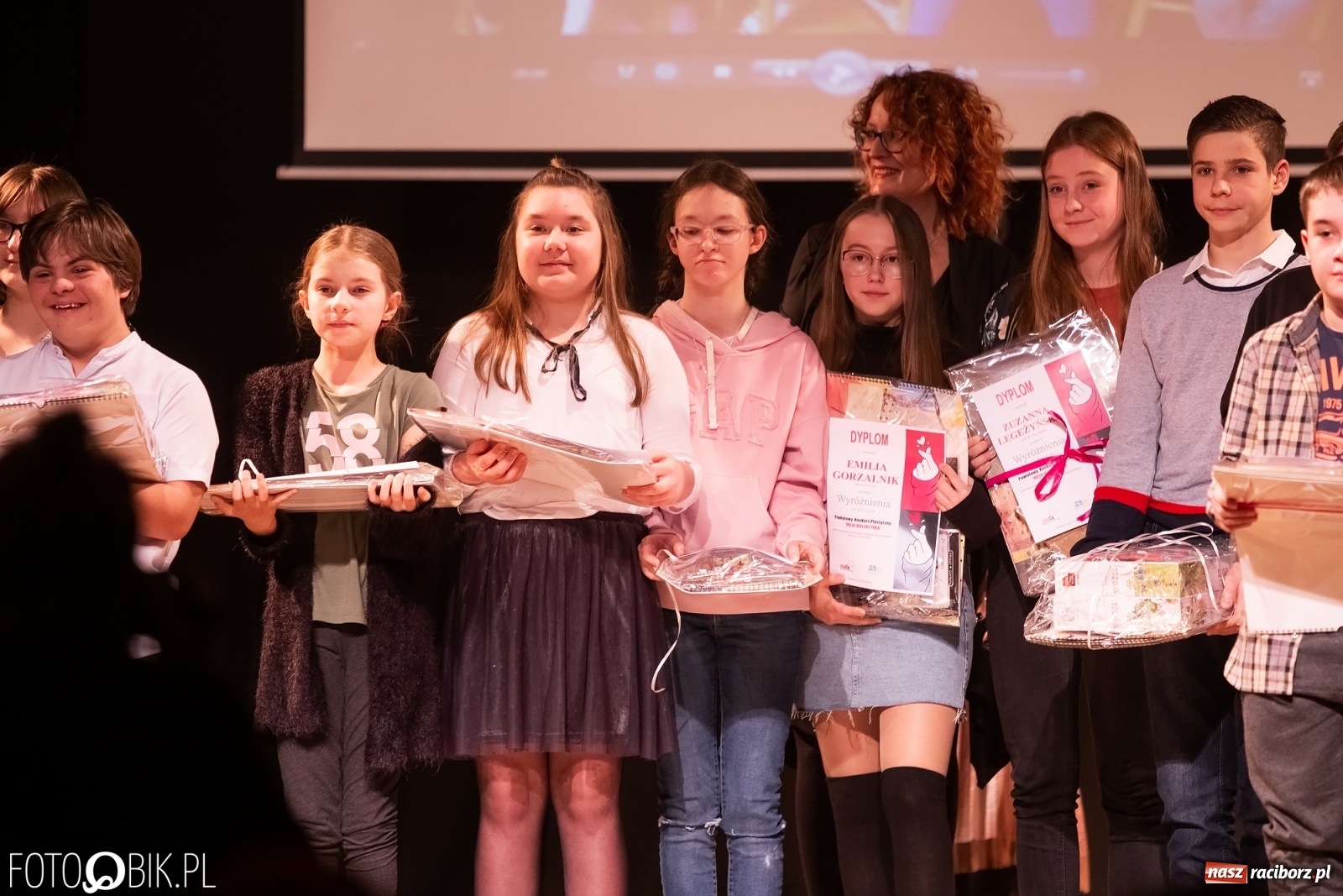 Zdjęcie w galerii na portalu naszraciborz.pl: Rozstrzygnięcie Powiatowego Konkursu Plastycznego Moja Walentynka wiadomości z regionu