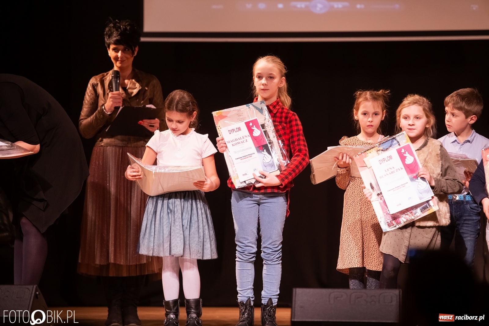 Zdjęcie w galerii na portalu naszraciborz.pl: Rozstrzygnięcie Powiatowego Konkursu Plastycznego Moja Walentynka wiadomości z regionu