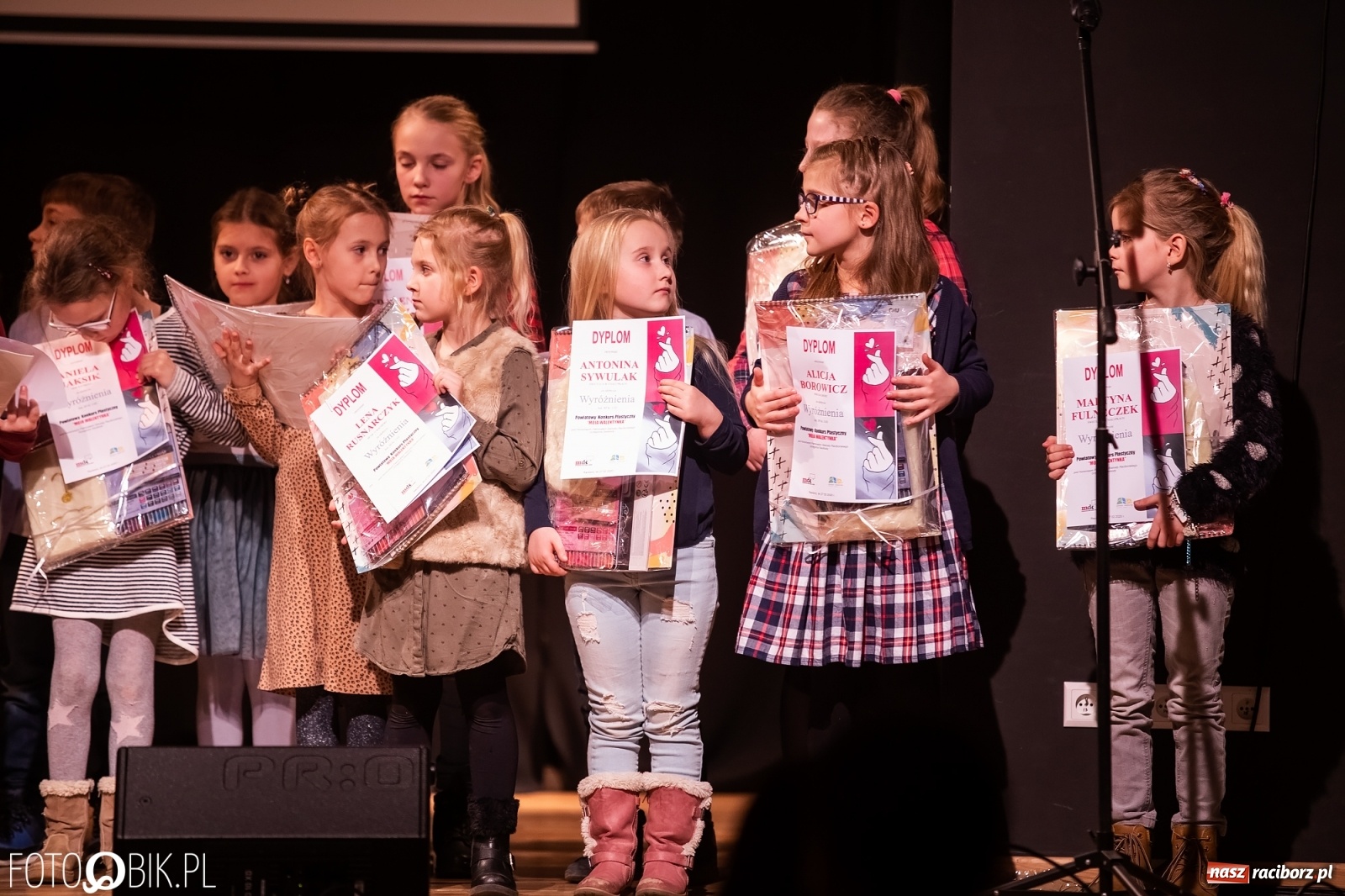 Zdjęcie w galerii na portalu naszraciborz.pl: Rozstrzygnięcie Powiatowego Konkursu Plastycznego Moja Walentynka wiadomości z regionu
