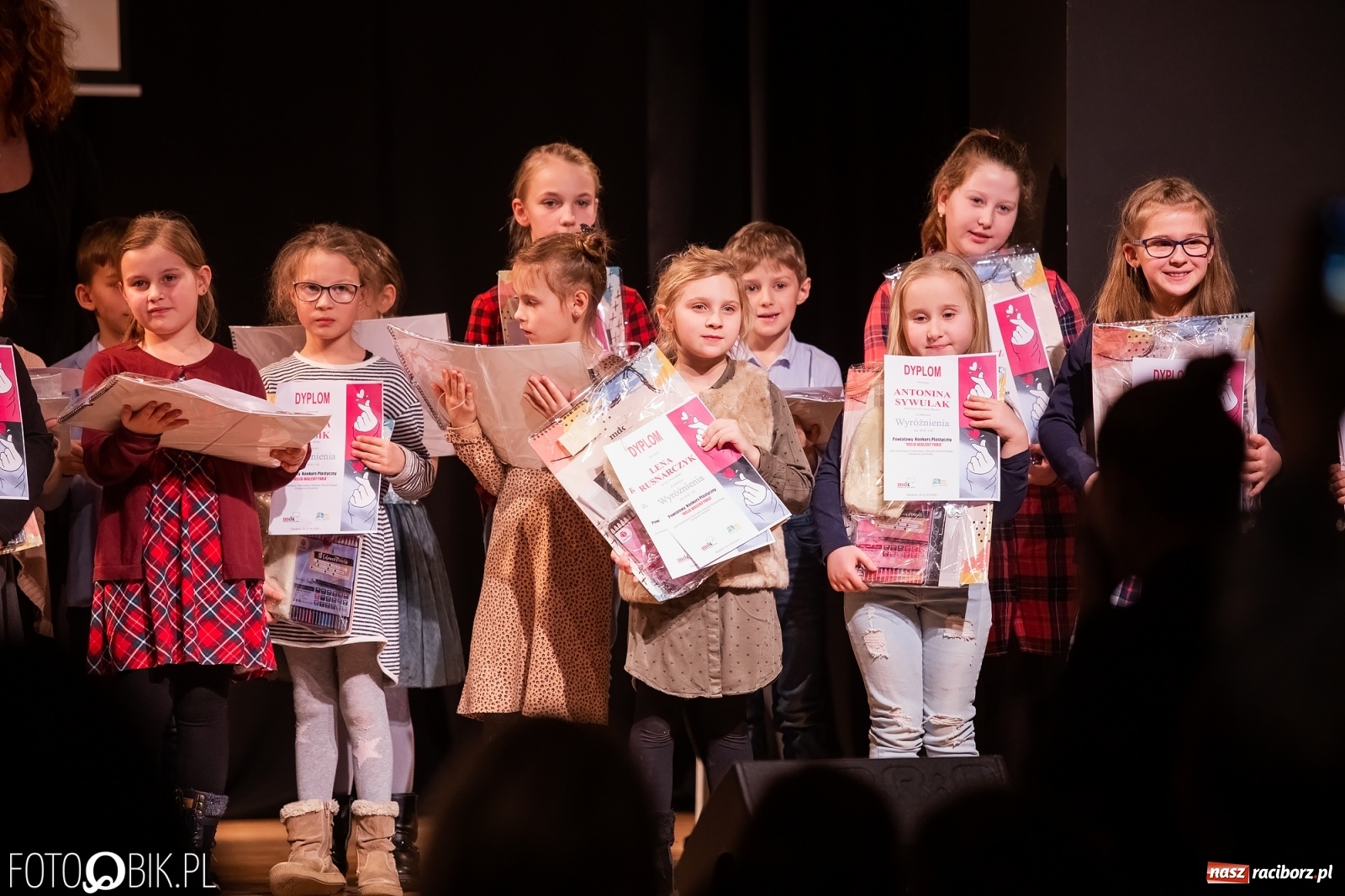 Zdjęcie w galerii na portalu naszraciborz.pl: Rozstrzygnięcie Powiatowego Konkursu Plastycznego Moja Walentynka wiadomości z regionu