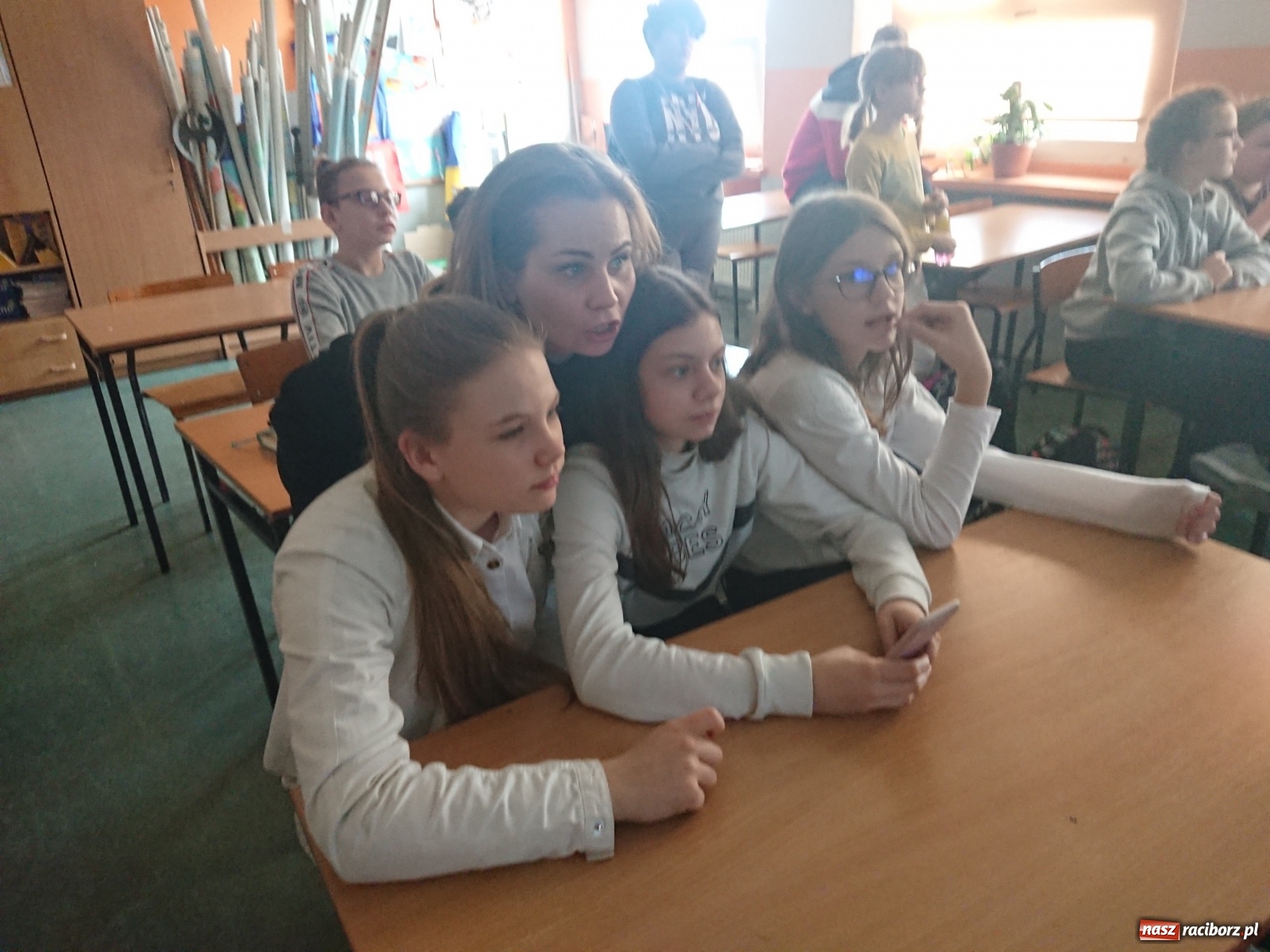 Zdjęcie w galerii na portalu naszraciborz.pl: Multimedialny Dzień Języka Ojczystego na Płoni wiadomości z regionu