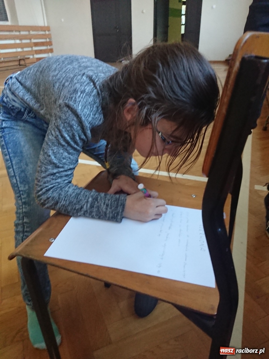 Zdjęcie w galerii na portalu naszraciborz.pl: Multimedialny Dzień Języka Ojczystego na Płoni wiadomości z regionu