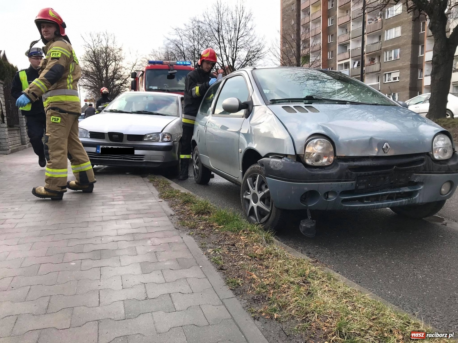 Zdjęcie w galerii na portalu naszraciborz.pl: Zderzenie na Opawskiej [FOTO]  wiadomości z regionu