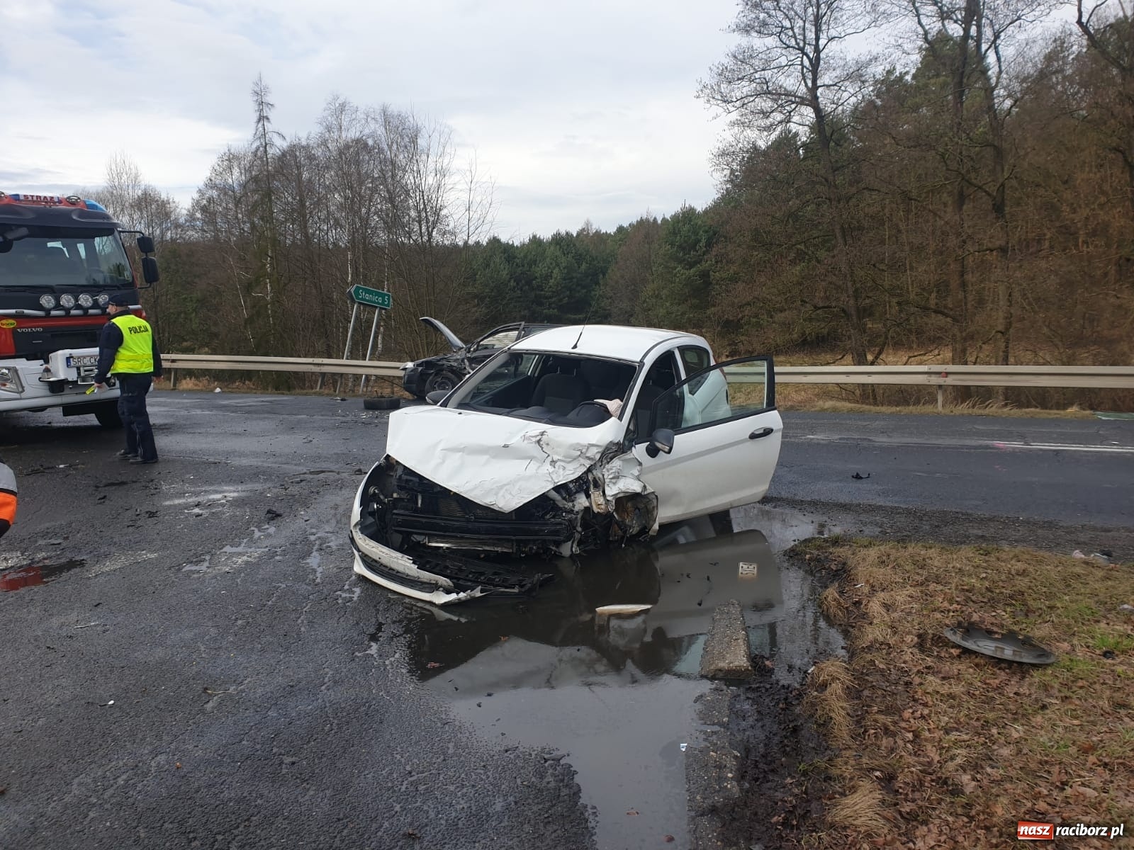 Zdjęcie w galerii na portalu naszraciborz.pl: Nie spowodował wypadku, ale zatrzymano mu prawo jazdy  wiadomości z regionu