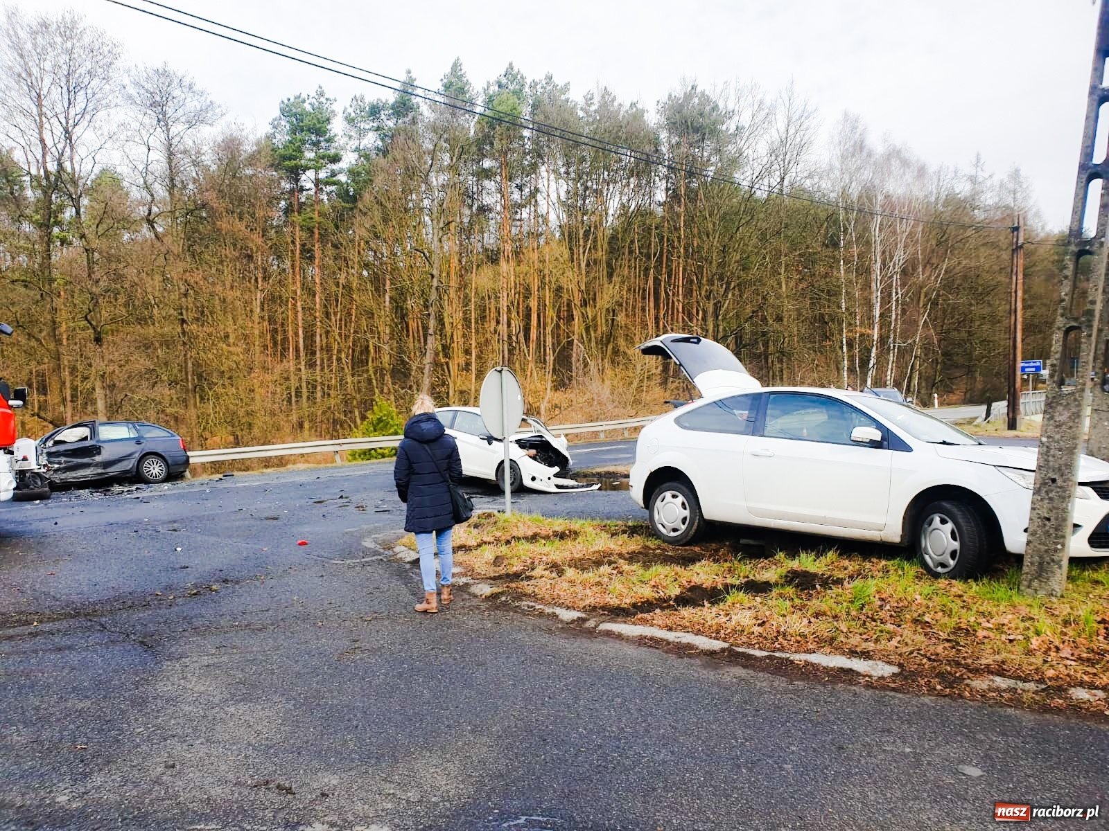 Zdjęcie w galerii na portalu naszraciborz.pl: Pięć osób rannych w zderzeniu na trasie Racibórz-Gliwice  wiadomości z regionu