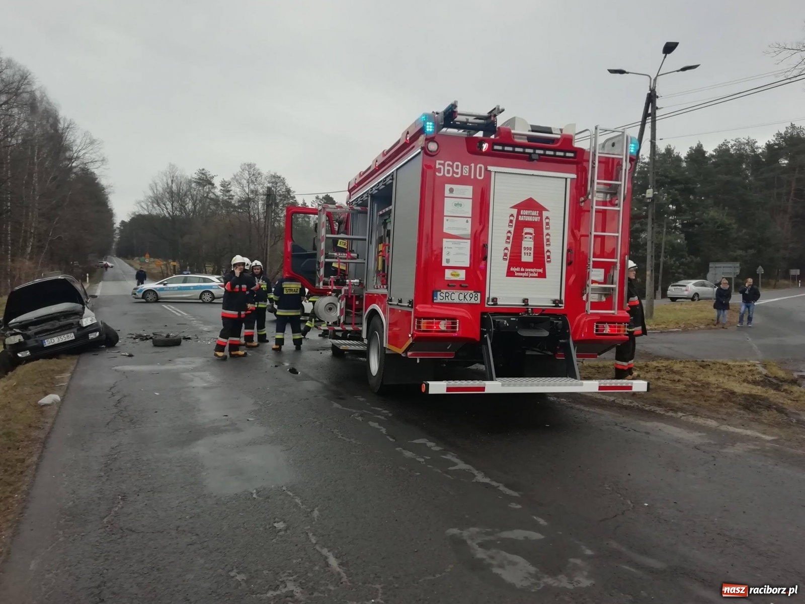 Zdjęcie w galerii na portalu naszraciborz.pl: Pięć osób rannych w zderzeniu na trasie Racibórz-Gliwice  wiadomości z regionu