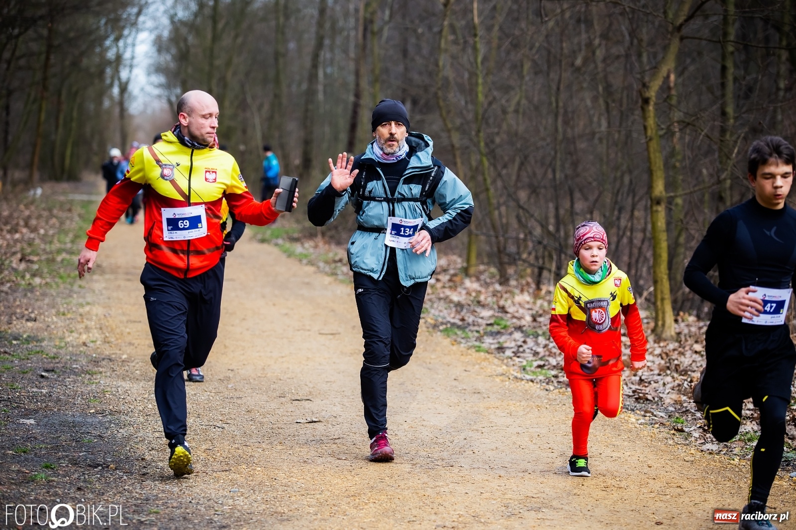 Zdjęcie w galerii na portalu naszraciborz.pl: Bieg Tropem Wilczym w Arboretum Bramy Morawskiej wiadomości z regionu