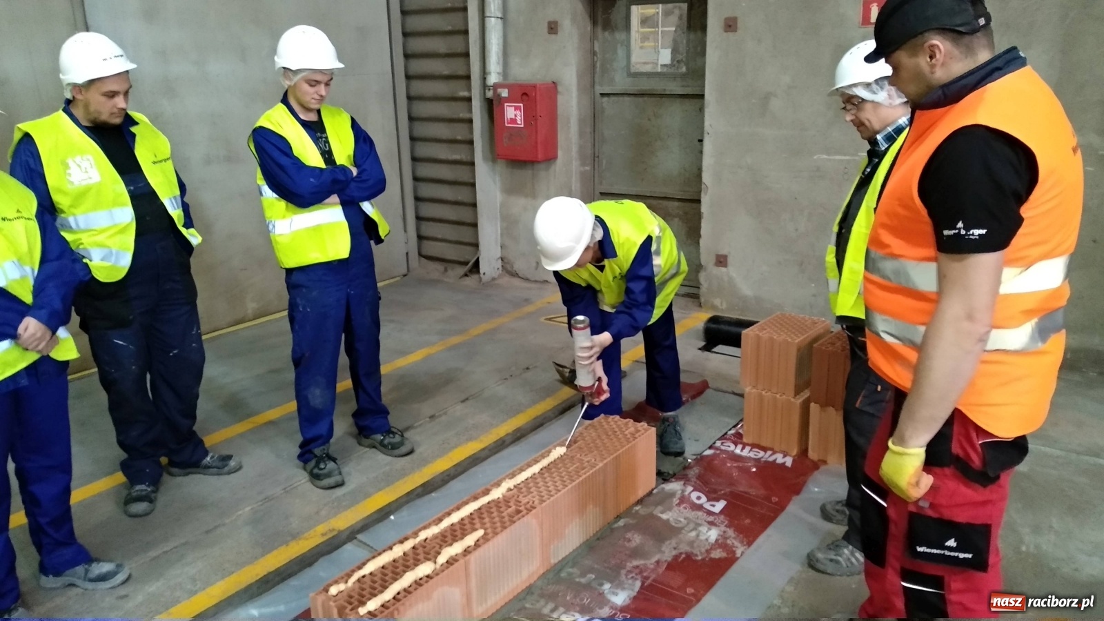 Zdjęcie w galerii na portalu naszraciborz.pl: Uczniowie Budowlanki i Gastronomika z nowymi kompetencjami  wiadomości z regionu