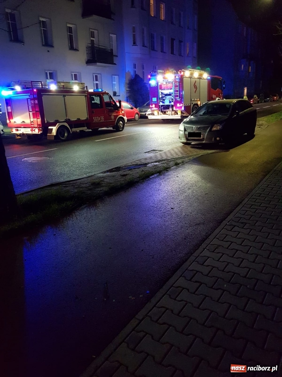 Zdjęcie w galerii na portalu naszraciborz.pl: Zapach spalenizny postawił strażaków na nogi [FOTO] wiadomości z regionu