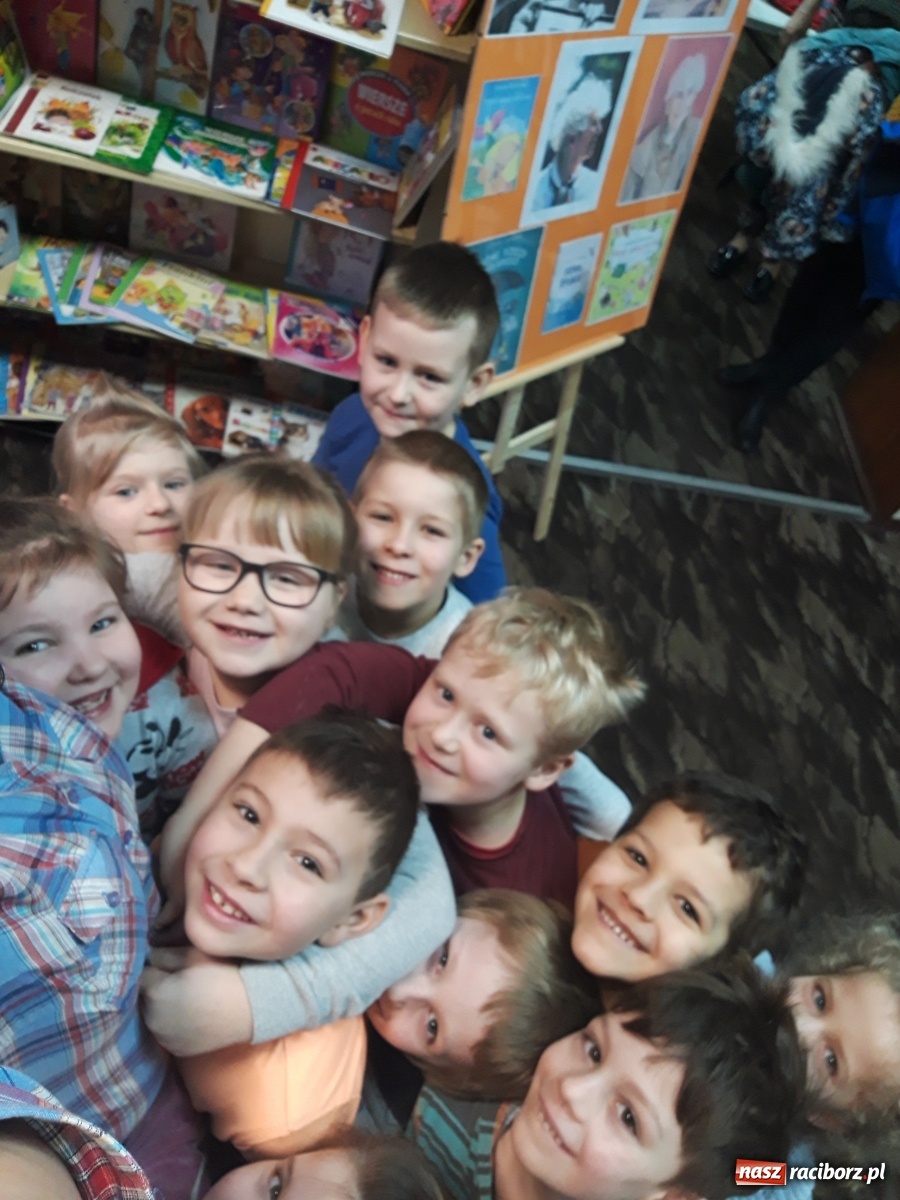 Zdjęcie w galerii na portalu naszraciborz.pl: Przedszkolaki z Rud poznały twórczość Joanny Kulmowej wiadomości z regionu