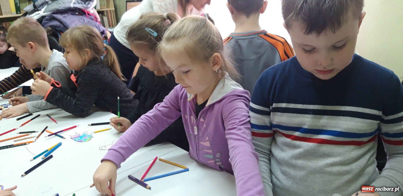 Zdjęcie w galerii na portalu naszraciborz.pl: Przedszkolaki z Rud poznały twórczość Joanny Kulmowej wiadomości z regionu