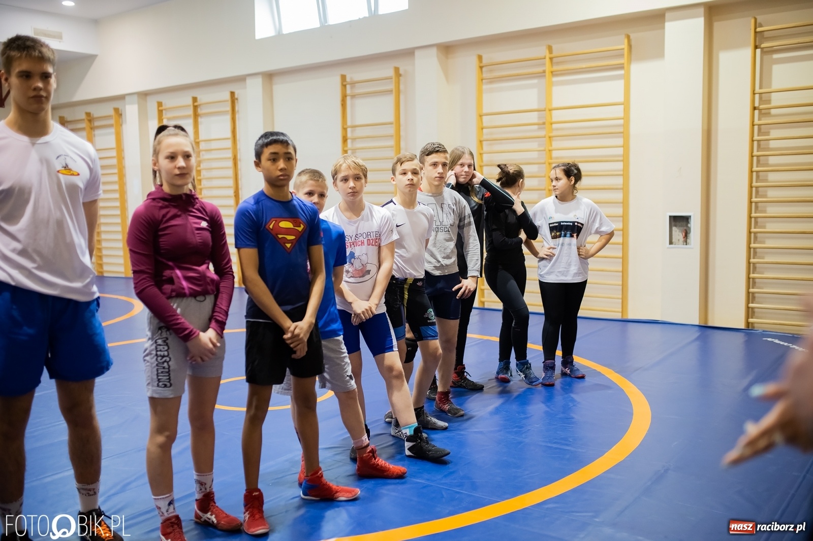 Zdjęcie w galerii na portalu naszraciborz.pl: Wicemistrz Europy w zapasach odwiedził uczniów ZSOMS [FOTO i WIDEO] wiadomości z regionu