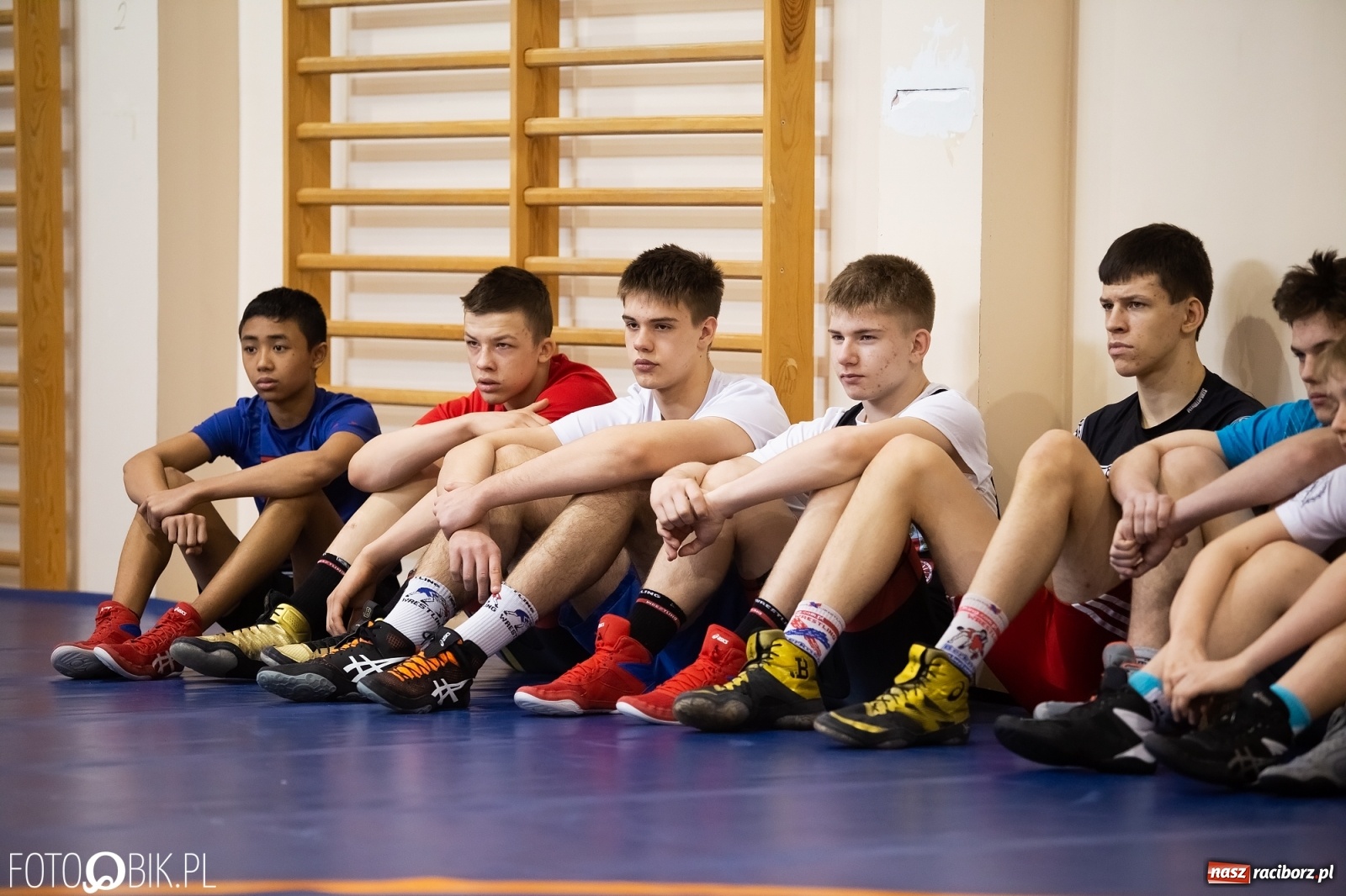 Zdjęcie w galerii na portalu naszraciborz.pl: Wicemistrz Europy w zapasach odwiedził uczniów ZSOMS [FOTO i WIDEO] wiadomości z regionu