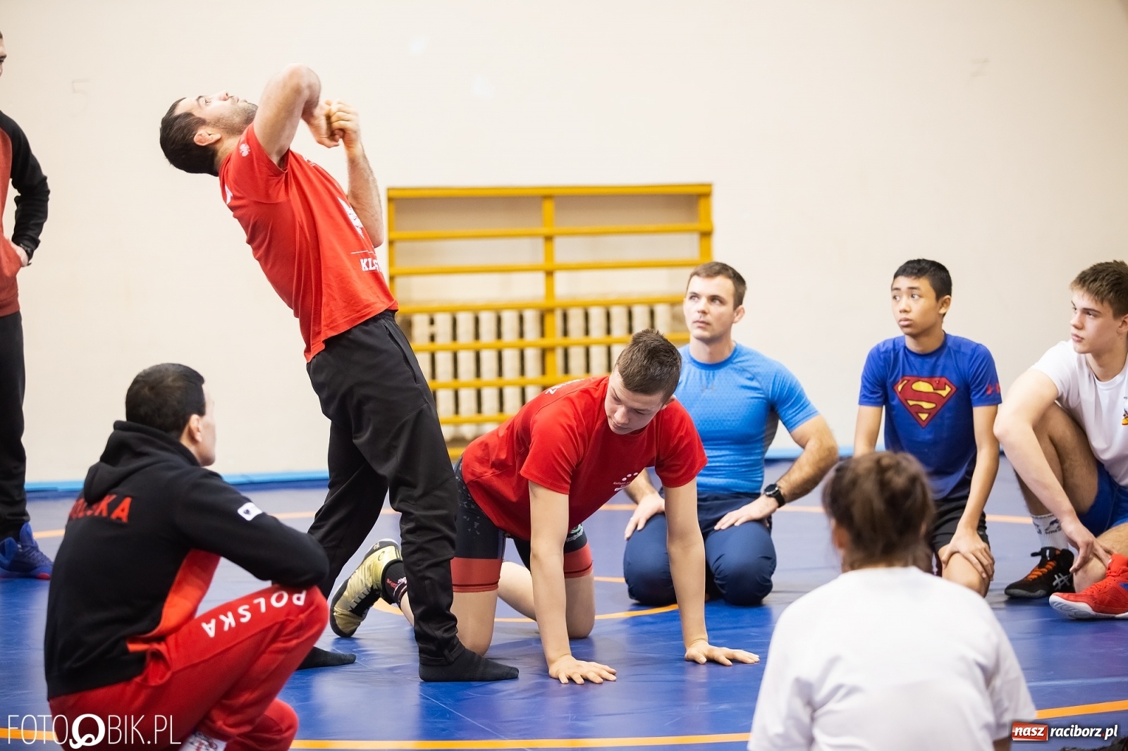Zdjęcie w galerii na portalu naszraciborz.pl: Wicemistrz Europy w zapasach odwiedził uczniów ZSOMS [FOTO i WIDEO] wiadomości z regionu