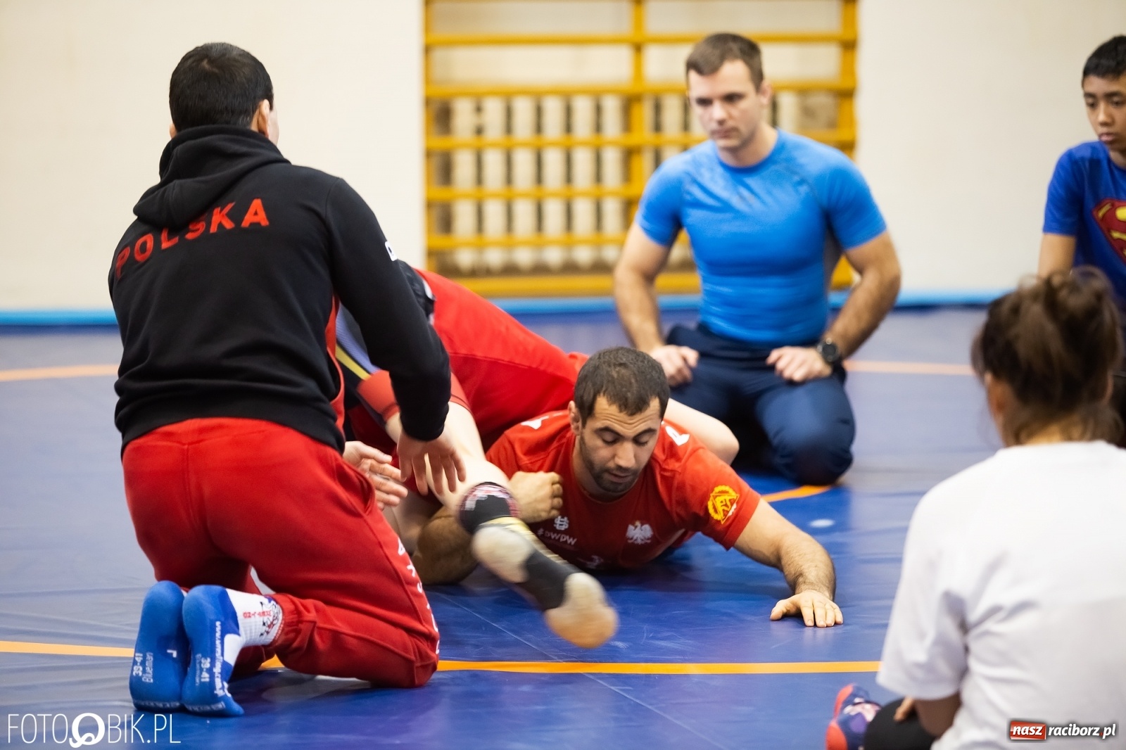 Zdjęcie w galerii na portalu naszraciborz.pl: Wicemistrz Europy w zapasach odwiedził uczniów ZSOMS [FOTO i WIDEO] wiadomości z regionu