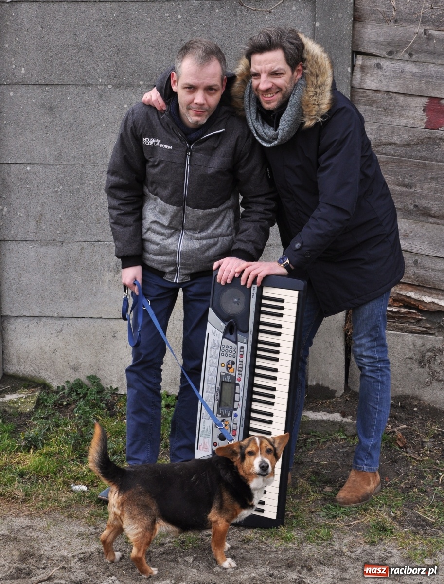 Zdjęcie w galerii na portalu naszraciborz.pl: Raciborscy artyści dla raciborskiego schroniska wiadomości z regionu