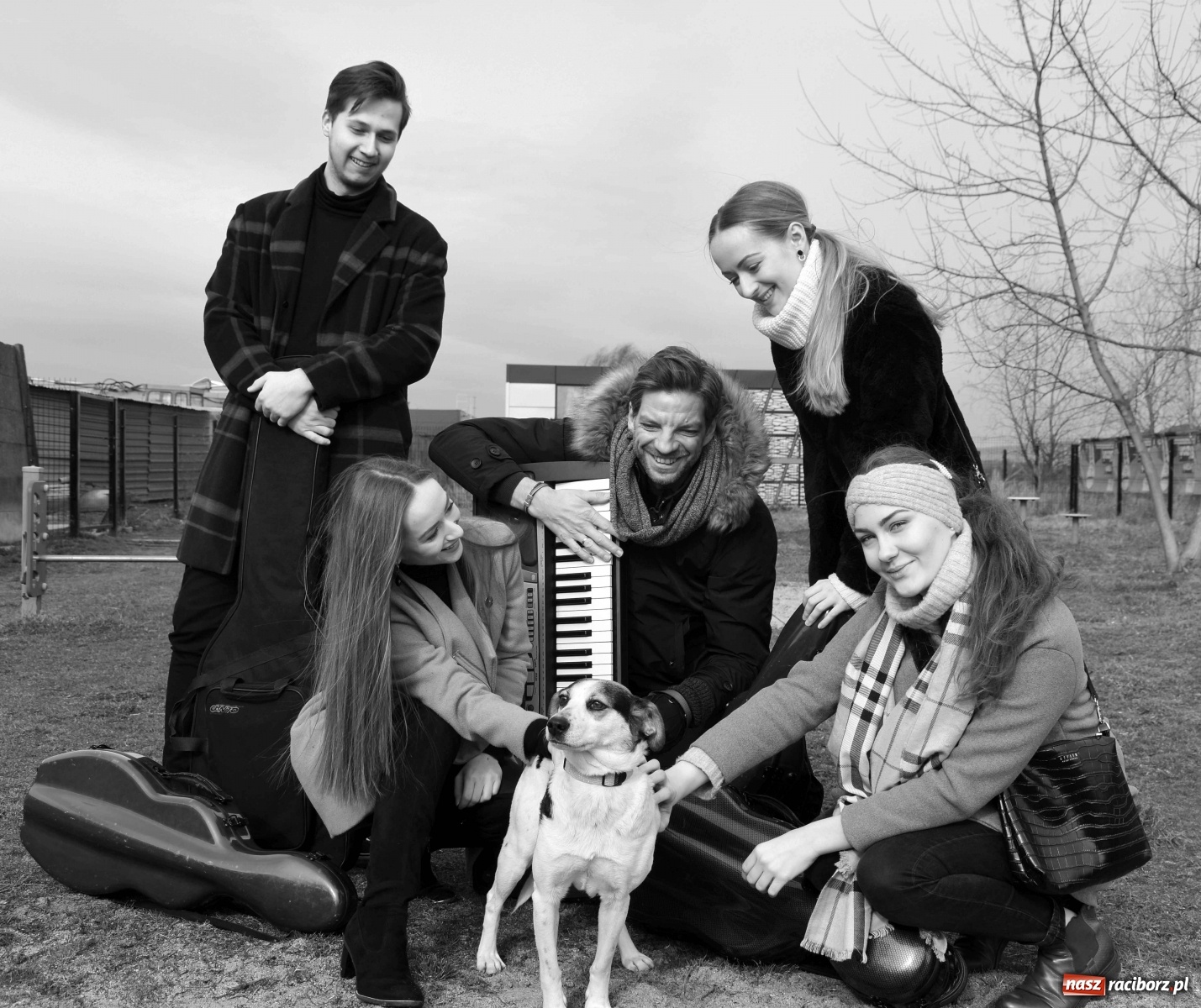 Zdjęcie w galerii na portalu naszraciborz.pl: Raciborscy artyści dla raciborskiego schroniska wiadomości z regionu