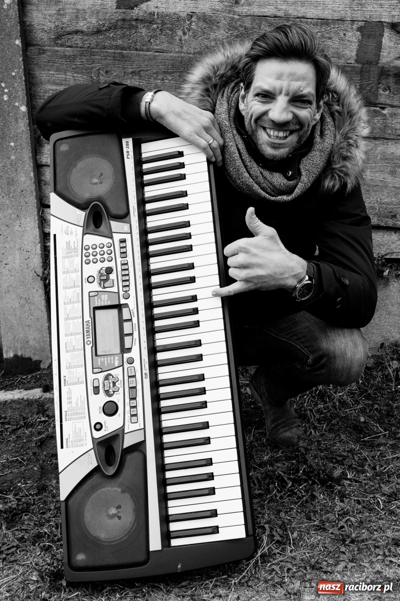 Zdjęcie w galerii na portalu naszraciborz.pl: Raciborscy artyści dla raciborskiego schroniska wiadomości z regionu