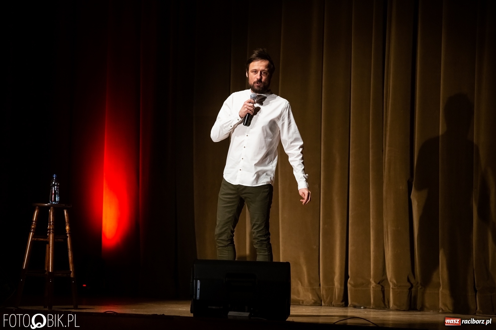 Zdjęcie w galerii na portalu naszraciborz.pl: Stand-uper Abelard Giza wystąpił w RCK wiadomości z regionu