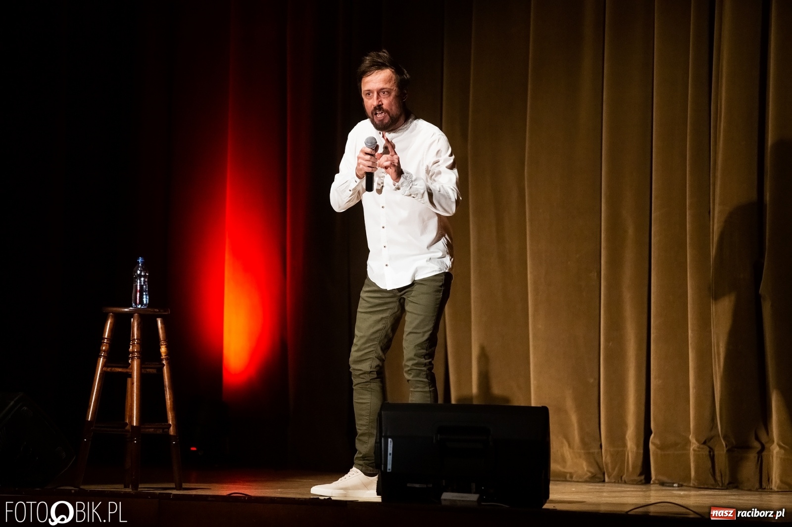 Zdjęcie w galerii na portalu naszraciborz.pl: Stand-uper Abelard Giza wystąpił w RCK wiadomości z regionu