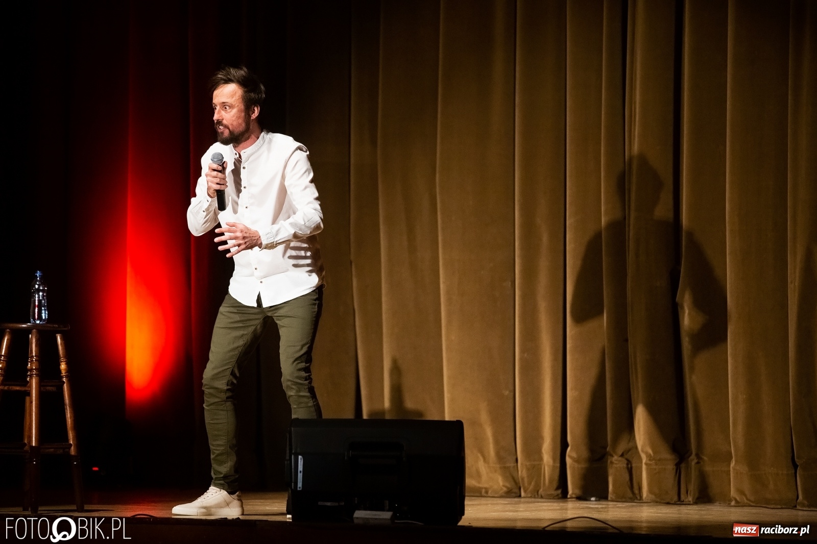 Zdjęcie w galerii na portalu naszraciborz.pl: Stand-uper Abelard Giza wystąpił w RCK wiadomości z regionu