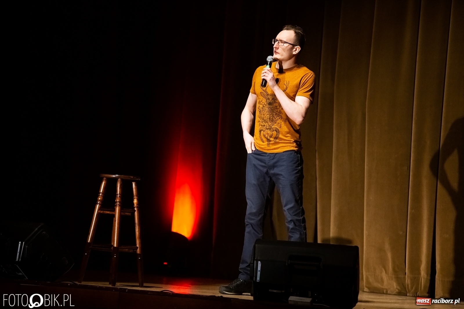 Zdjęcie w galerii na portalu naszraciborz.pl: Stand-uper Abelard Giza wystąpił w RCK wiadomości z regionu