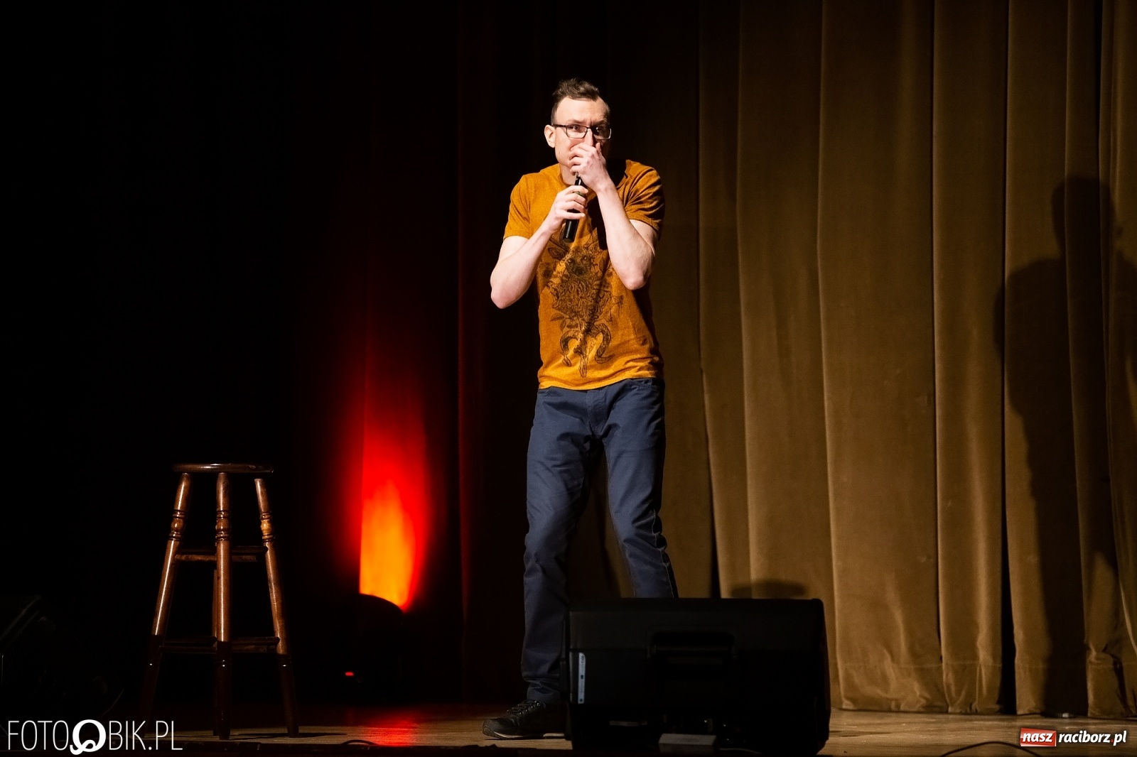 Zdjęcie w galerii na portalu naszraciborz.pl: Stand-uper Abelard Giza wystąpił w RCK wiadomości z regionu