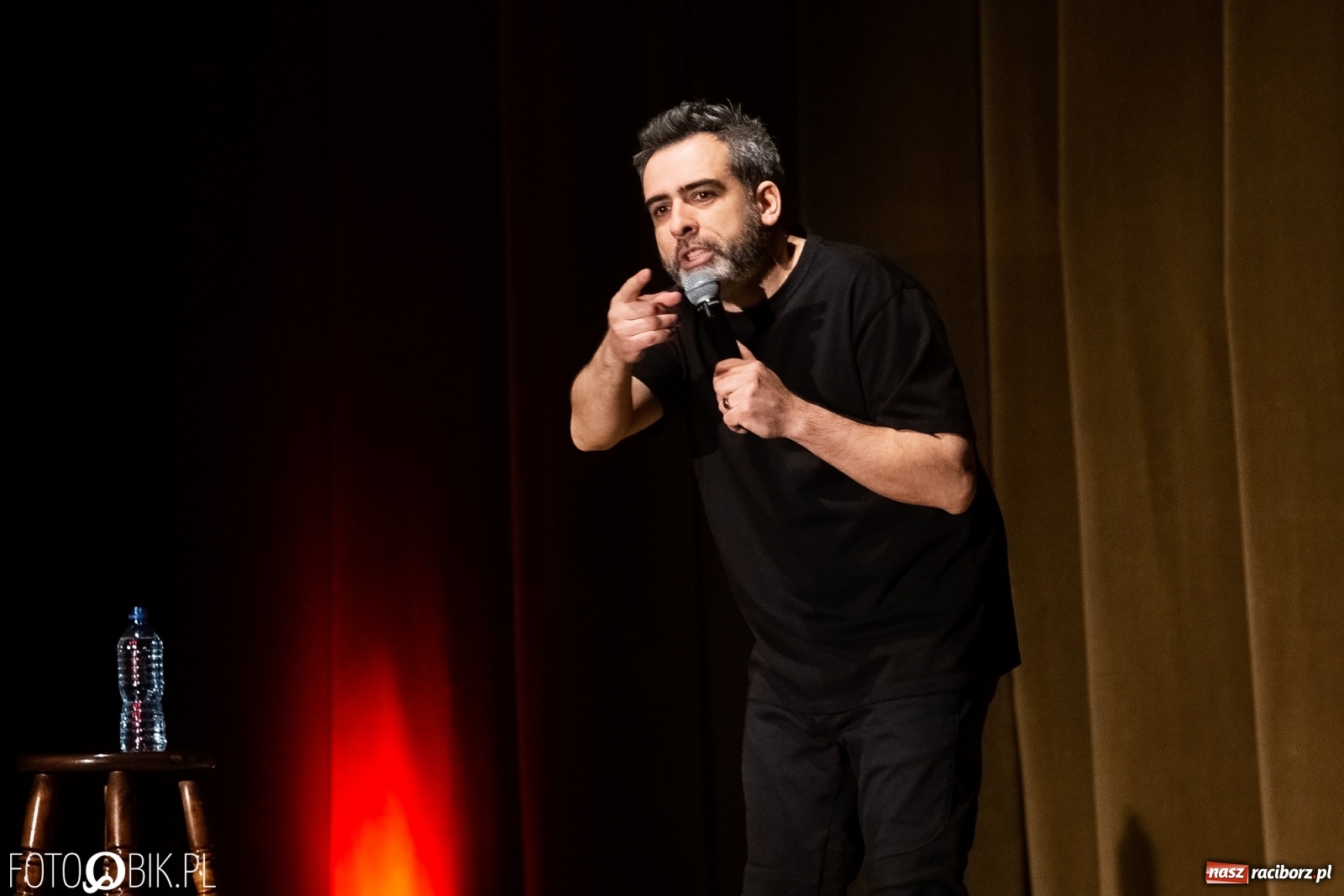 Zdjęcie w galerii na portalu naszraciborz.pl: Stand-uper Abelard Giza wystąpił w RCK wiadomości z regionu