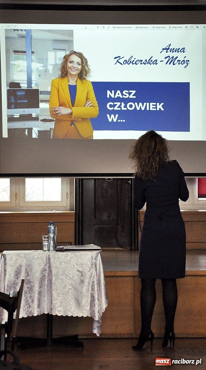 Zdjęcie w galerii na portalu naszraciborz.pl: Rozwój-strategia-rzeczywistość. Spotkanie w I LO [FOTO i WIDEO] wiadomości z regionu