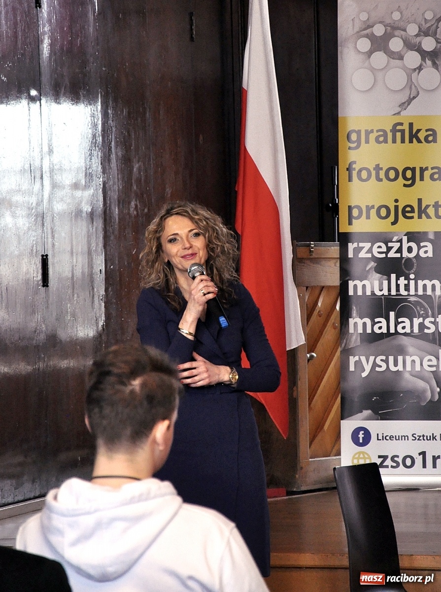 Zdjęcie w galerii na portalu naszraciborz.pl: Rozwój-strategia-rzeczywistość. Spotkanie w I LO [FOTO i WIDEO] wiadomości z regionu