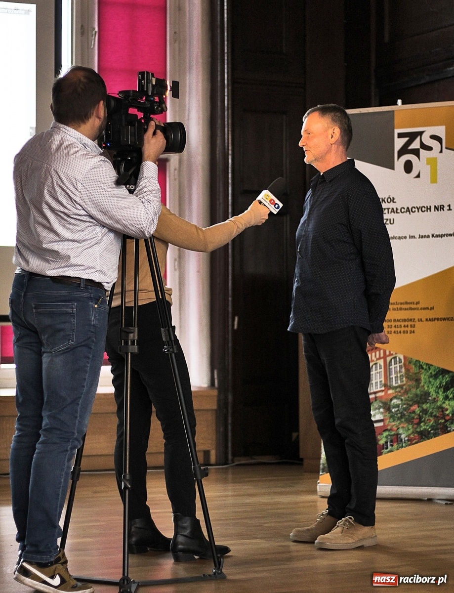 Zdjęcie w galerii na portalu naszraciborz.pl: Rozwój-strategia-rzeczywistość. Spotkanie w I LO [FOTO i WIDEO] wiadomości z regionu