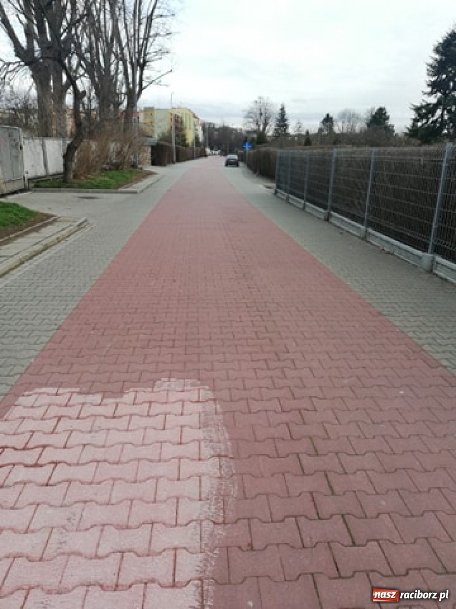 Zdjęcie w galerii na portalu naszraciborz.pl: Zmiana oznakowania na Lwowskiej. Dlaczego? wiadomości z regionu