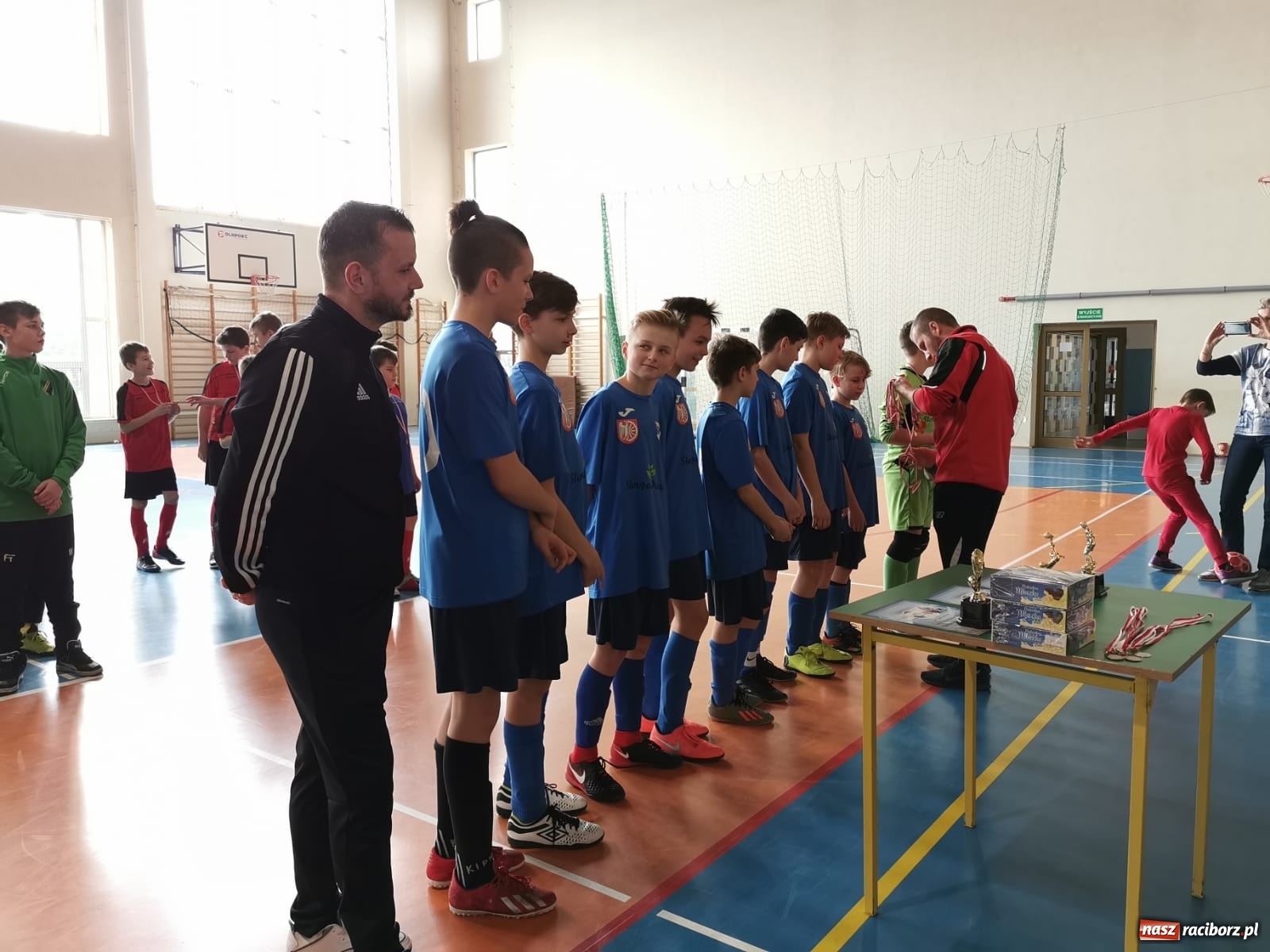 Zdjęcie w galerii na portalu naszraciborz.pl: Triumf młodzików Unii na turnieju w Świerklanach wiadomości z regionu