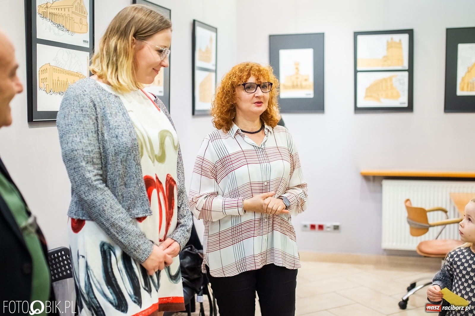 Zdjęcie w galerii na portalu naszraciborz.pl: Julia Anna Maluje Racibórz w Galerii OBOK wiadomości z regionu