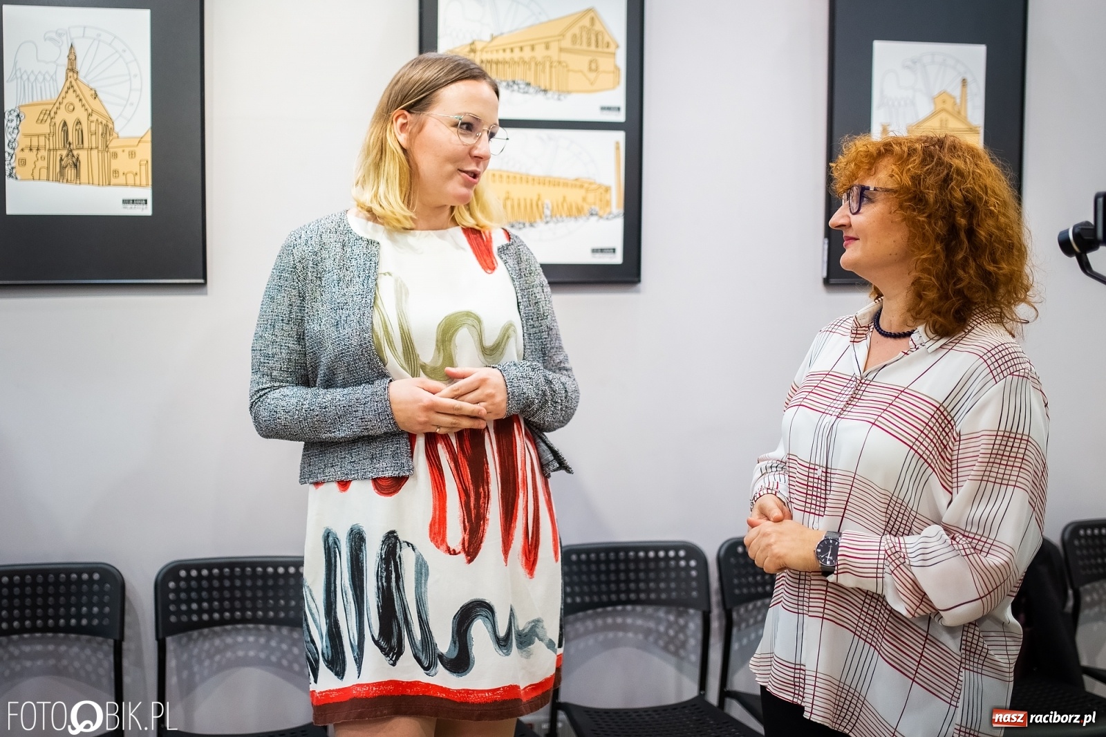 Zdjęcie w galerii na portalu naszraciborz.pl: Julia Anna Maluje Racibórz w Galerii OBOK wiadomości z regionu