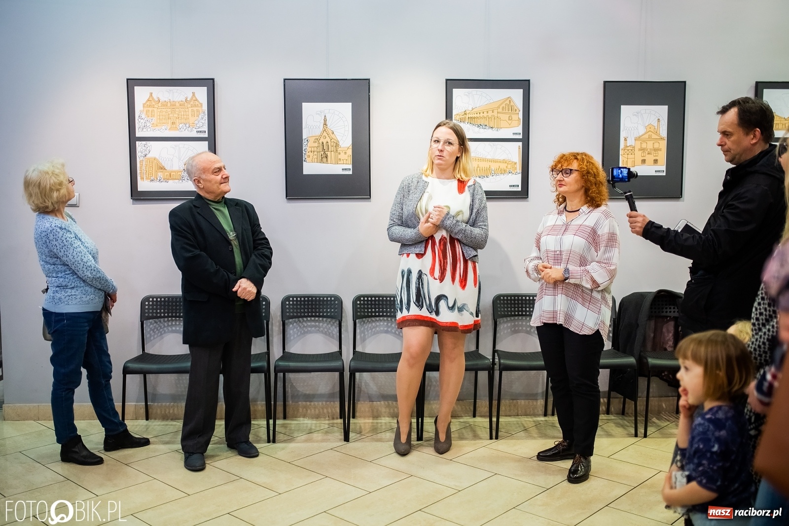 Zdjęcie w galerii na portalu naszraciborz.pl: Julia Anna Maluje Racibórz w Galerii OBOK wiadomości z regionu