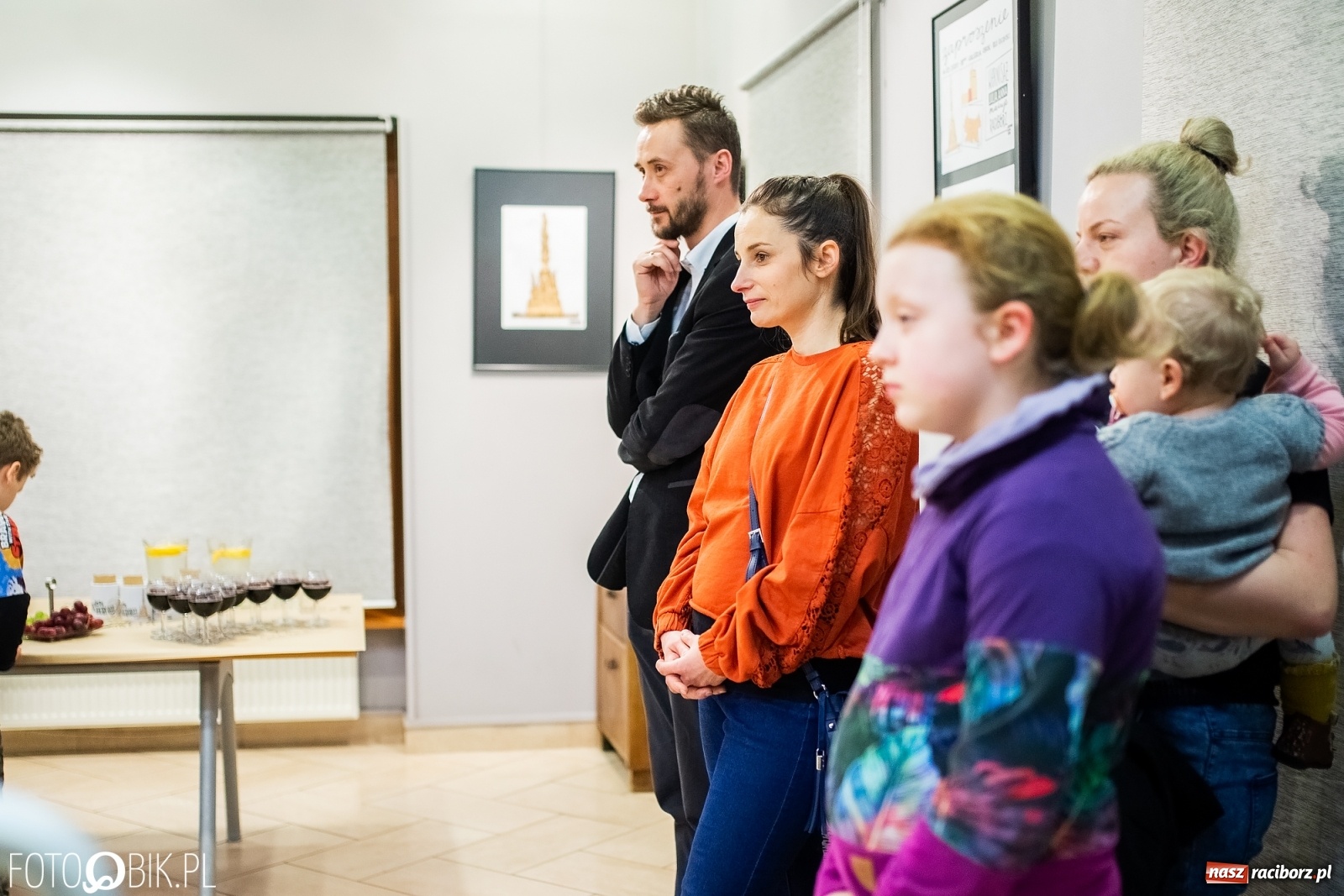 Zdjęcie w galerii na portalu naszraciborz.pl: Julia Anna Maluje Racibórz w Galerii OBOK wiadomości z regionu