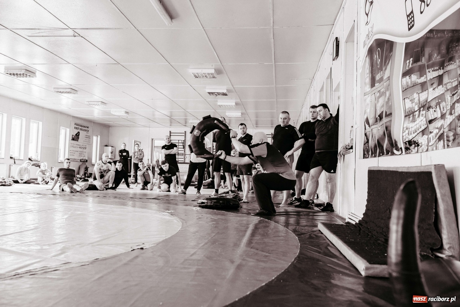 Zdjęcie w galerii na portalu naszraciborz.pl: Legendarny Lech Leon Kledzik z wizytą w Raciborzu  wiadomości z regionu