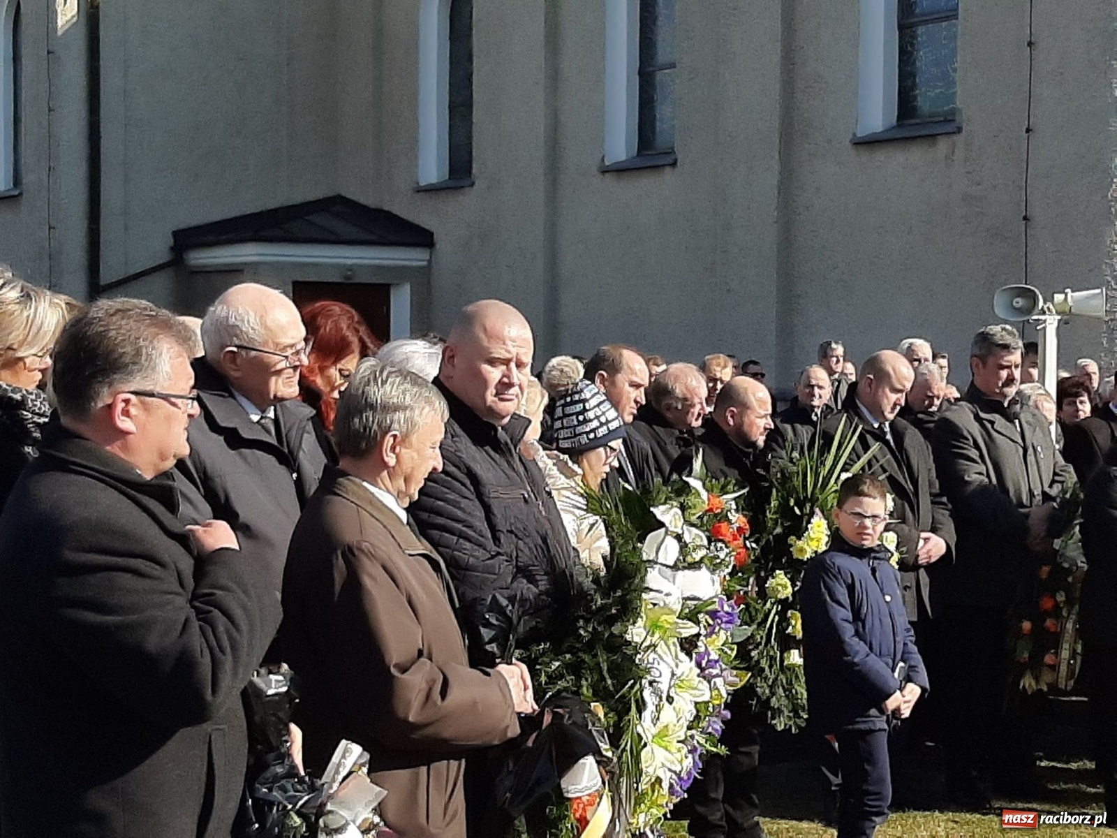 Zdjęcie w galerii na portalu naszraciborz.pl: Ostatnie pożegnanie śp. Bertolda Fichny [FOTO i WIDEO] wiadomości z regionu