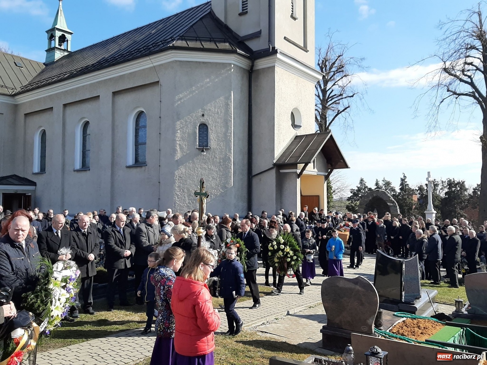 Zdjęcie w galerii na portalu naszraciborz.pl: Ostatnie pożegnanie śp. Bertolda Fichny [FOTO i WIDEO] wiadomości z regionu