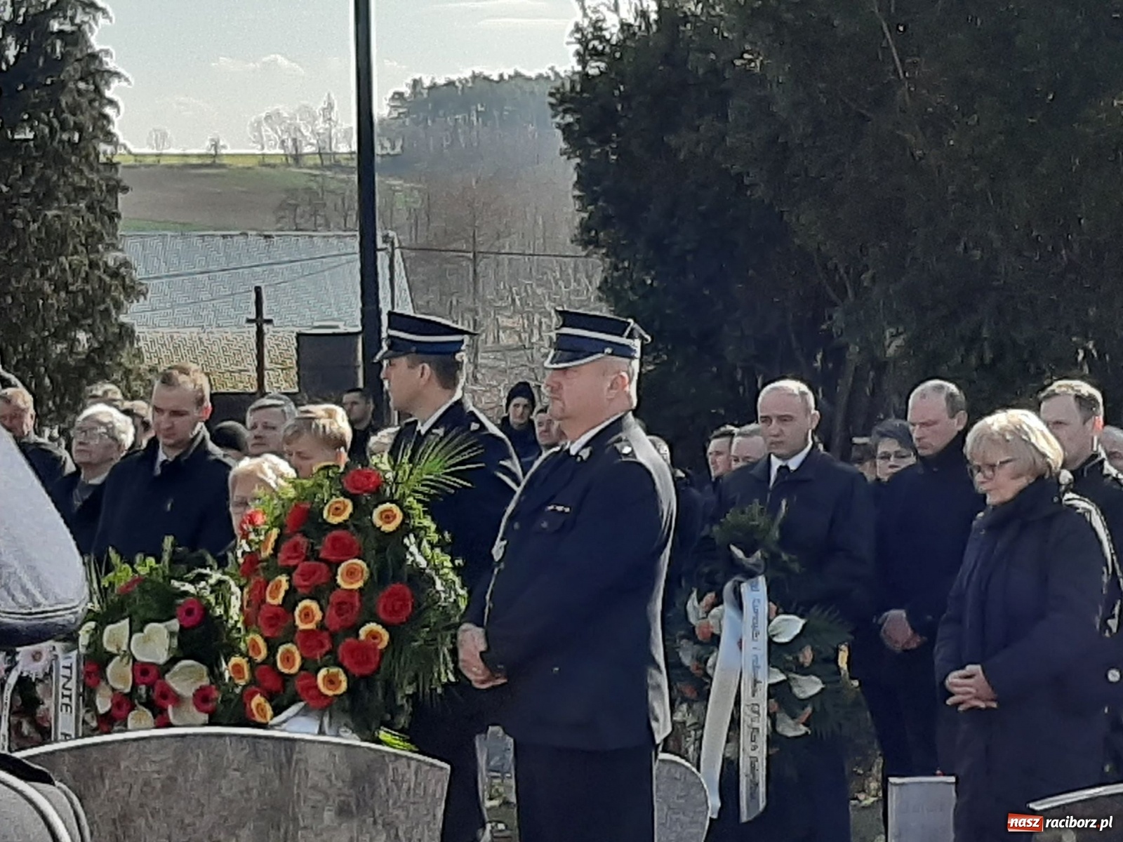 Zdjęcie w galerii na portalu naszraciborz.pl: Ostatnie pożegnanie śp. Bertolda Fichny [FOTO i WIDEO] wiadomości z regionu